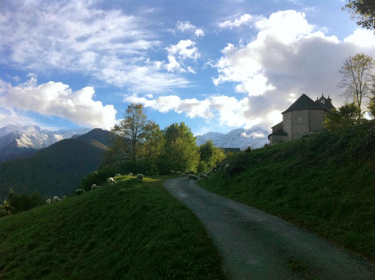 奥德拓杜拉瑞驰住宿加早餐旅馆 Castillon-en-Couserans 外观 照片